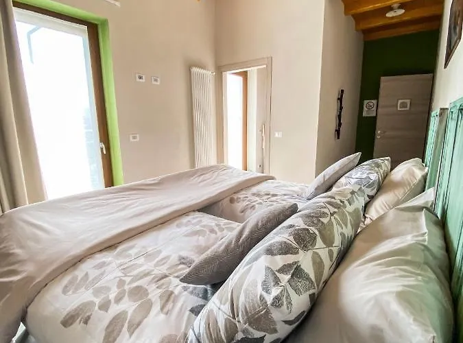 La Barca Ant Al Pra לינה וארוחת בוקר 3*