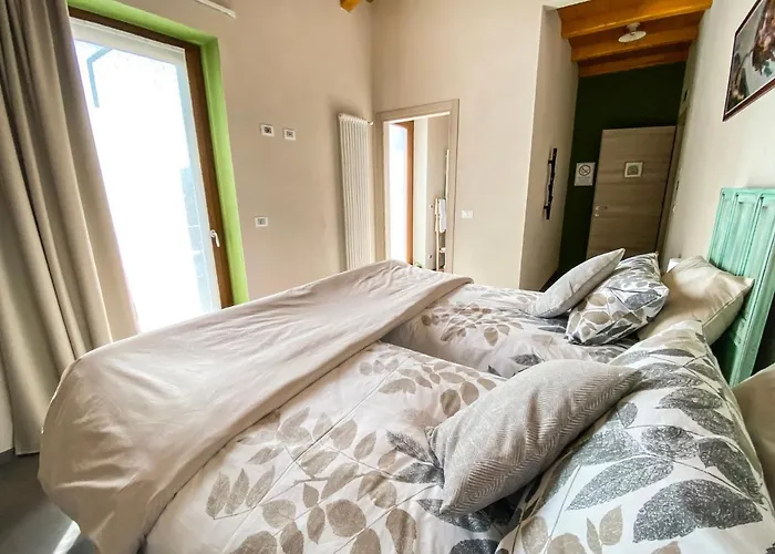 לינה וארוחת בוקר La Barca Ant Al Pra קונאו