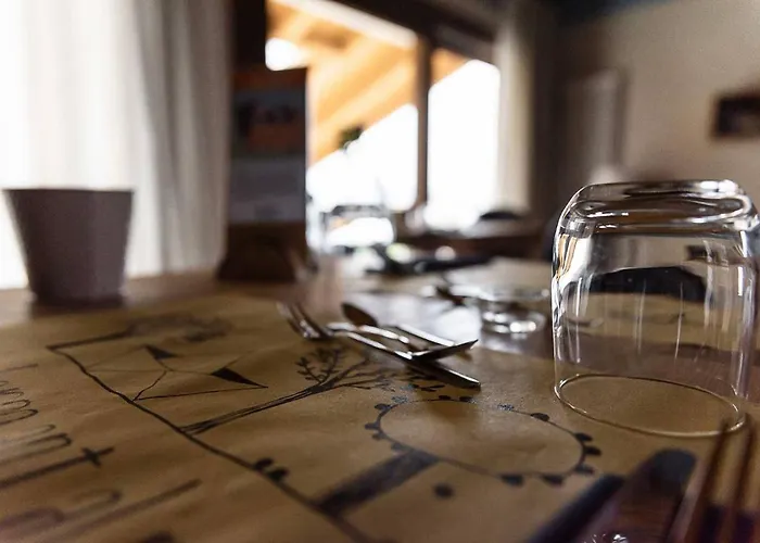 לינה וארוחת בוקר La Barca Ant Al Pra 3*