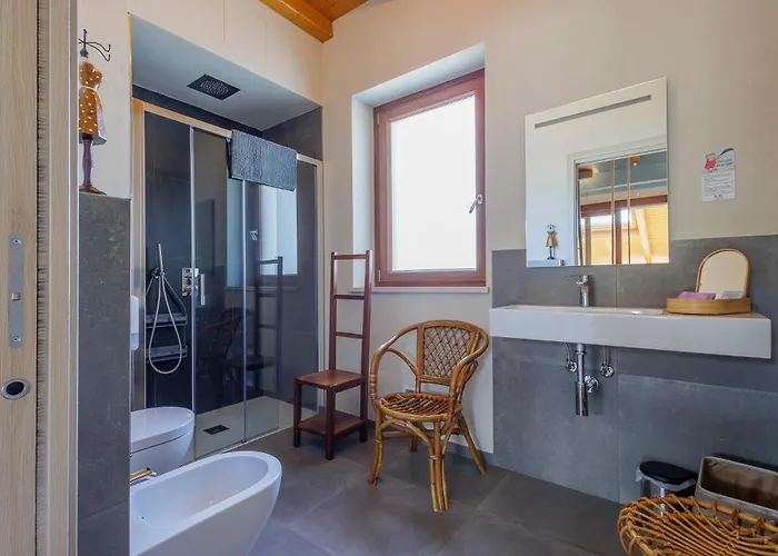 לינה וארוחת בוקר La Barca Ant Al Pra קונאו